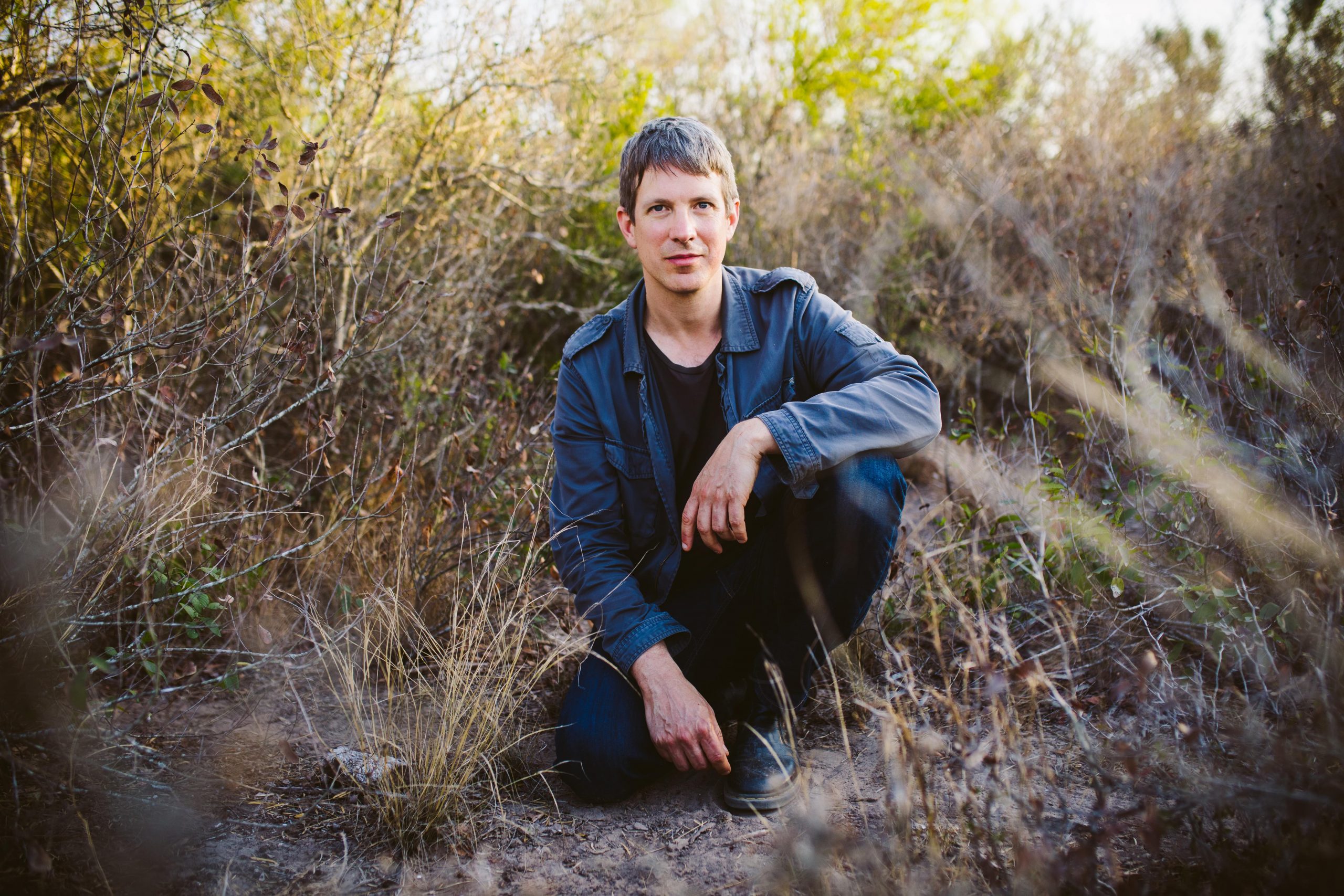 Episode 17: About Striated Caracaras with Jonathan Meiburg