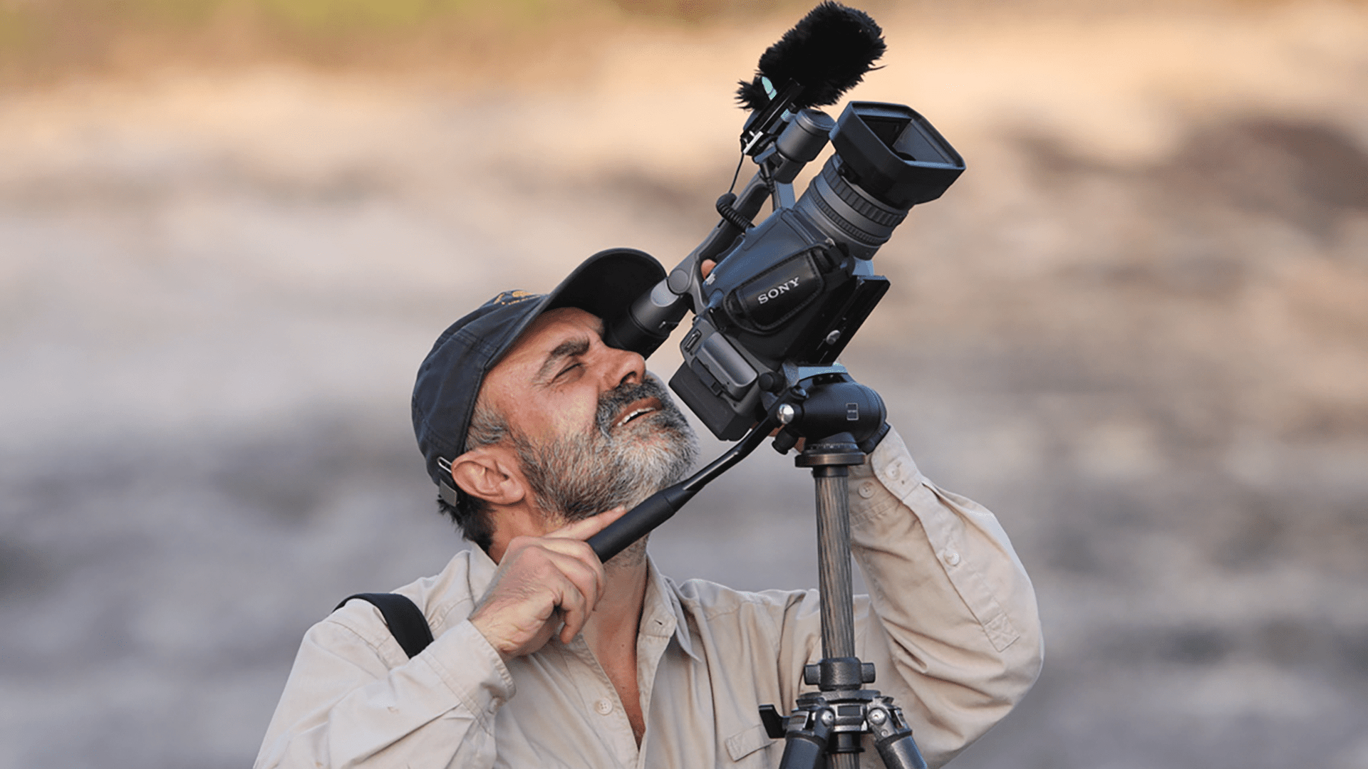 Episode 19: All the Birds of the World with Josep Del Hoyo